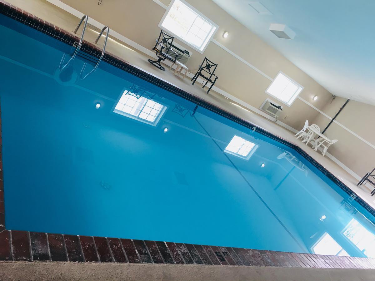 Baymont By Wyndham Lawton Hotel Exterior photo